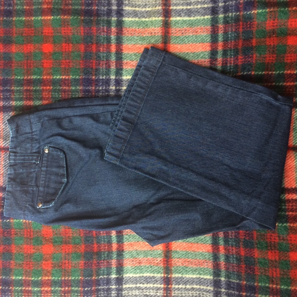 Ann Taylor Dark Blue Cropped Straight Leg Jeans